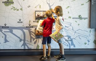 Auf einem Hamburger Stadtplan können Besucher*innen eigene Tiersichtungen markieren